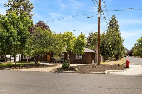 606 NE 9th Street Bend OR 97701