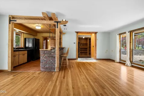 606 NE 9th Street Bend OR 97701
