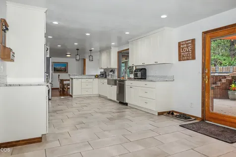 3665 Pine Tree Drive Klamath Falls OR 97603