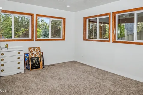 3665 Pine Tree Drive Klamath Falls OR 97603