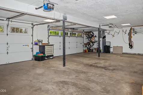 3665 Pine Tree Drive Klamath Falls OR 97603