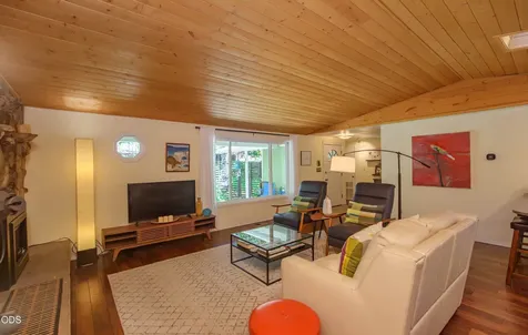 886 Palmer Road Ashland OR 97520