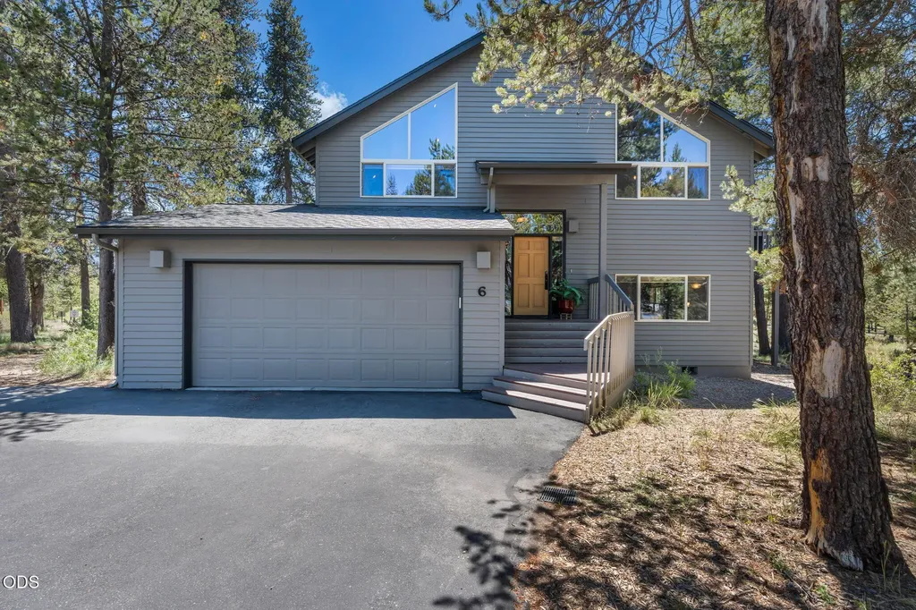 18117 Belknap Lane Sunriver OR 97707