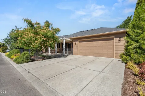 935 Sandoz Street Central Point OR 97502