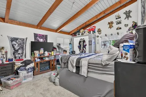 1277 N 5th Avenue Gold Hill OR 97525