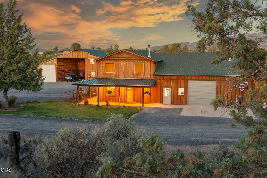 16470 SW Highway 126 Powell Butte OR 97753