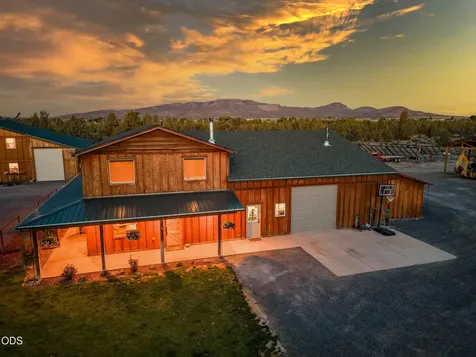 16470 SW Highway 126 Powell Butte OR 97753