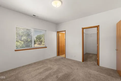 1207 Springbrook Road Medford OR 97504