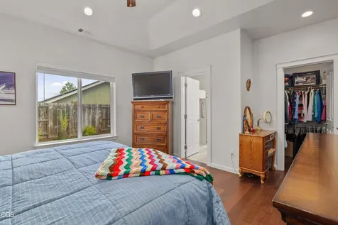 2140 SW Nick Way Grants Pass OR 97527