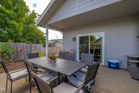 2140 SW Nick Way Grants Pass OR 97527