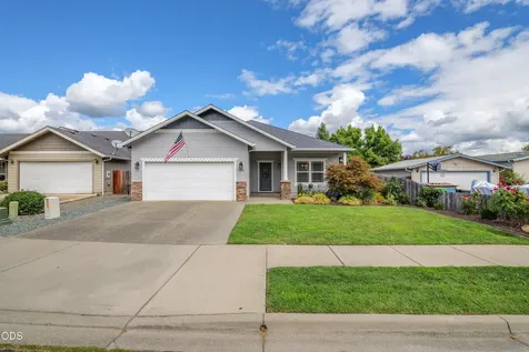 2140 SW Nick Way Grants Pass OR 97527