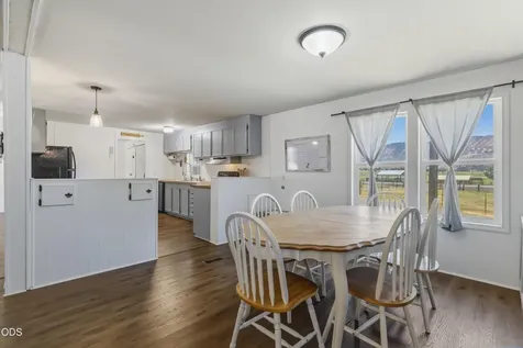 19223 N Poe Valley Road Klamath Falls OR 97603