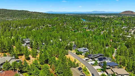 1738 SW Troon Avenue Bend OR 97702