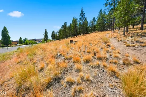 1738 SW Troon Avenue Bend OR 97702