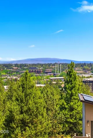 1738 SW Troon Avenue Bend OR 97702