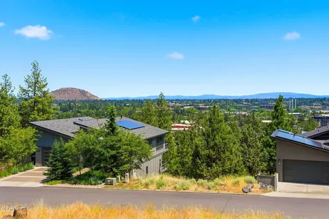1738 SW Troon Avenue Bend OR 97702