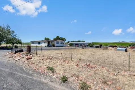 7200 NE Quaale Road Madras OR 97741