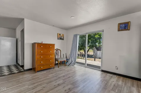 7200 NE Quaale Road Madras OR 97741