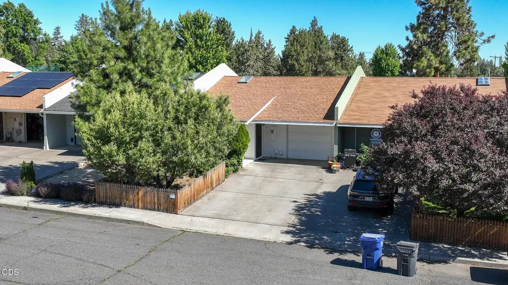 844 SE Stratford Court Bend OR 97702
