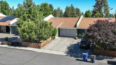 844 SE Stratford Court Bend OR 97702
