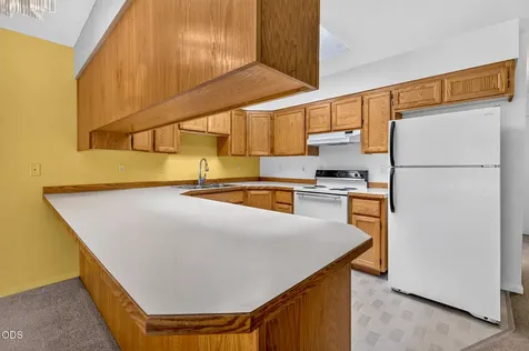 844 SE Stratford Court Bend OR 97702