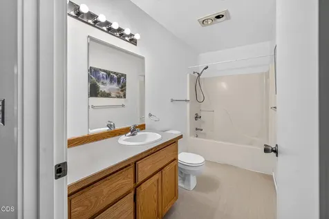 844 SE Stratford Court Bend OR 97702