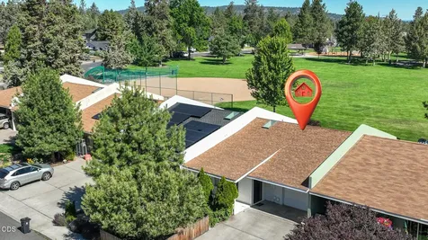844 SE Stratford Court Bend OR 97702