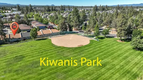 844 SE Stratford Court Bend OR 97702