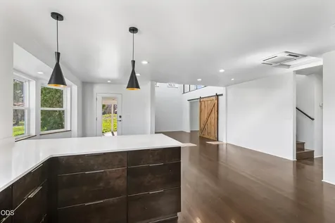 593 Crowson Road Ashland OR 97520