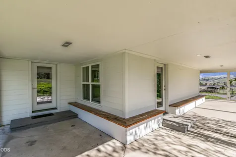 593 Crowson Road Ashland OR 97520