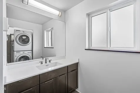 593 Crowson Road Ashland OR 97520