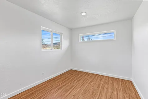 593 Crowson Road Ashland OR 97520