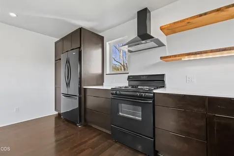 593 Crowson Road Ashland OR 97520
