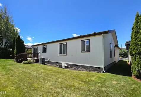 1188 NE 27th Street Bend OR 97701