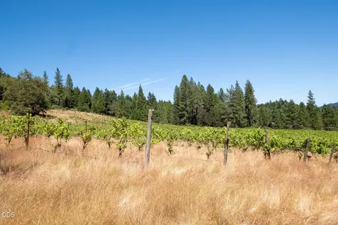 1329 Larson Road Roseburg OR 97471