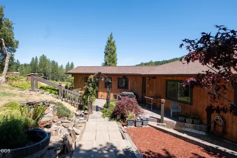 1329 Larson Road Roseburg OR 97471