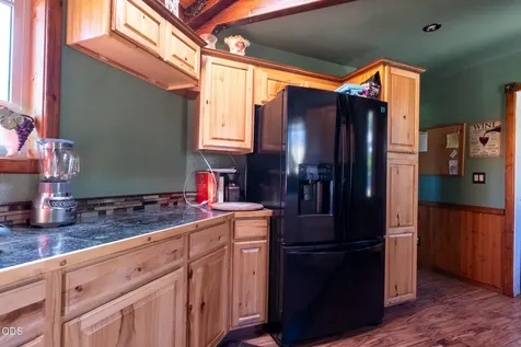 1329 Larson Road Roseburg OR 97471