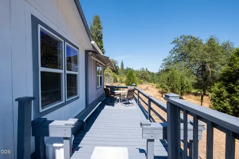1329 Larson Road Roseburg OR 97471