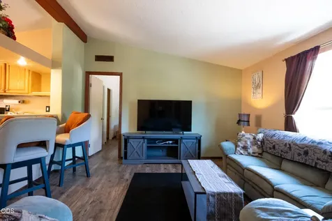 1329 Larson Road Roseburg OR 97471