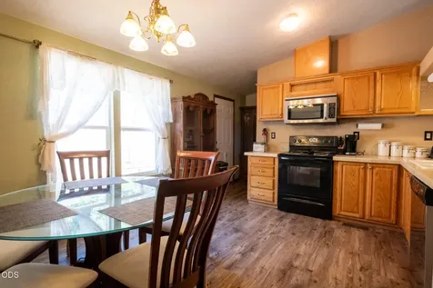1329 Larson Road Roseburg OR 97471