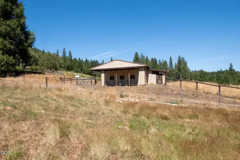 1329 Larson Road Roseburg OR 97471