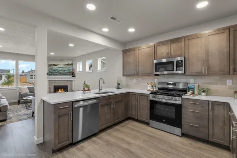 3350 NW 7th Street Redmond OR 97756