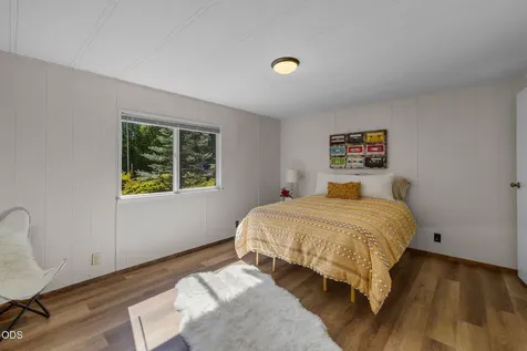 60992 Springcrest Drive Bend OR 97702