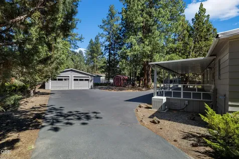 60992 Springcrest Drive Bend OR 97702