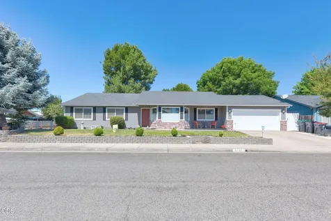 2741 Brae Drive Medford OR 97501