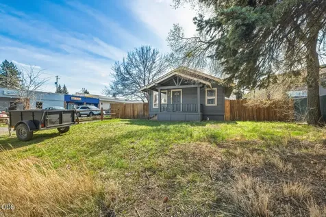 225 SE Vine Lane Bend OR 97702