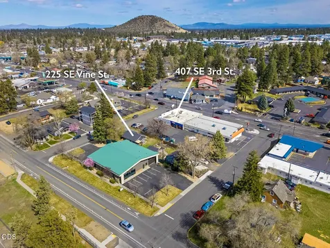 225 SE Vine Lane Bend OR 97702