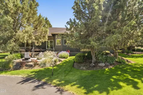 2390 Osprey Drive Redmond OR 97756