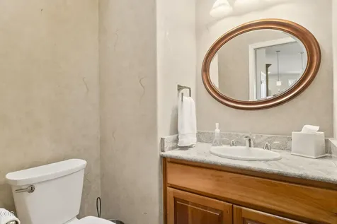 2390 Osprey Drive Redmond OR 97756