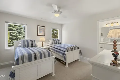 2390 Osprey Drive Redmond OR 97756